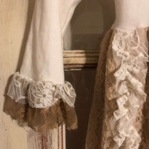 Lacy dress - Picture 7 of 7